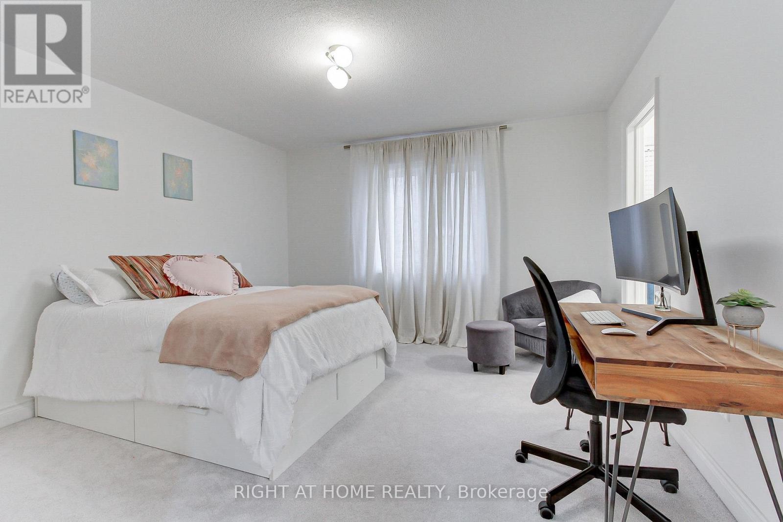 












29 PEAR BLOSSOM WAY

,
East Gwillimbury (Holland Landing),




Ontario
L9N0T3

