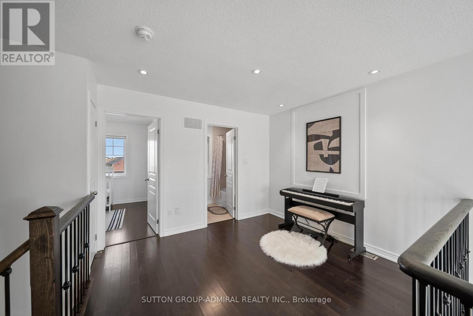 












49 EAST'S CORNERS BOULEVARD

,
Vaughan (Kleinburg),




Ontario
L4H3Z7

