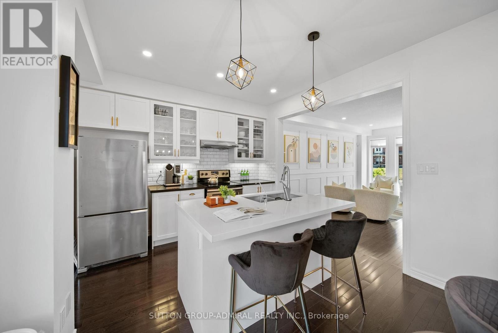












49 EAST'S CORNERS BOULEVARD

,
Vaughan (Kleinburg),




Ontario
L4H3Z7

