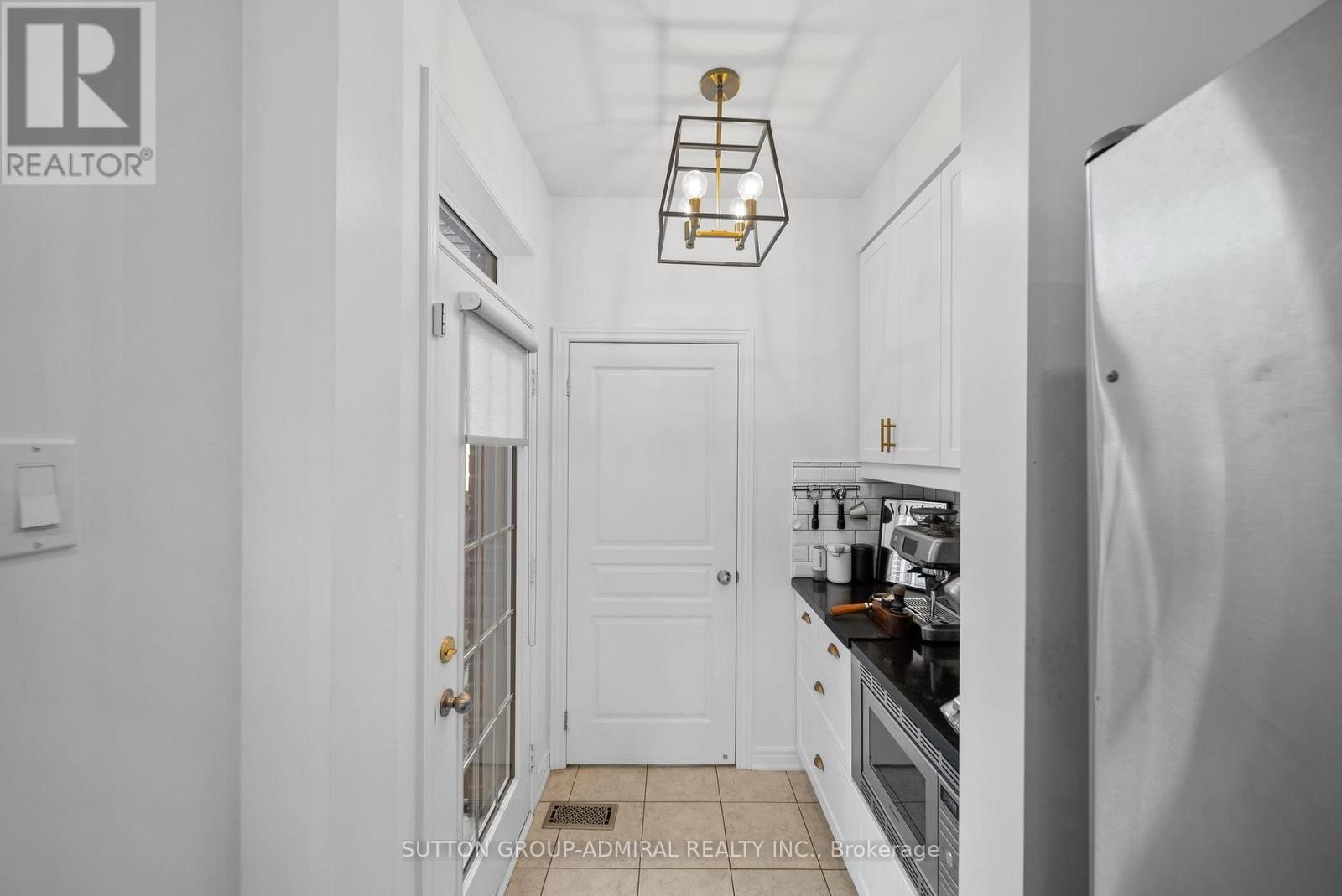 












49 EAST'S CORNERS BOULEVARD

,
Vaughan (Kleinburg),




Ontario
L4H3Z7

