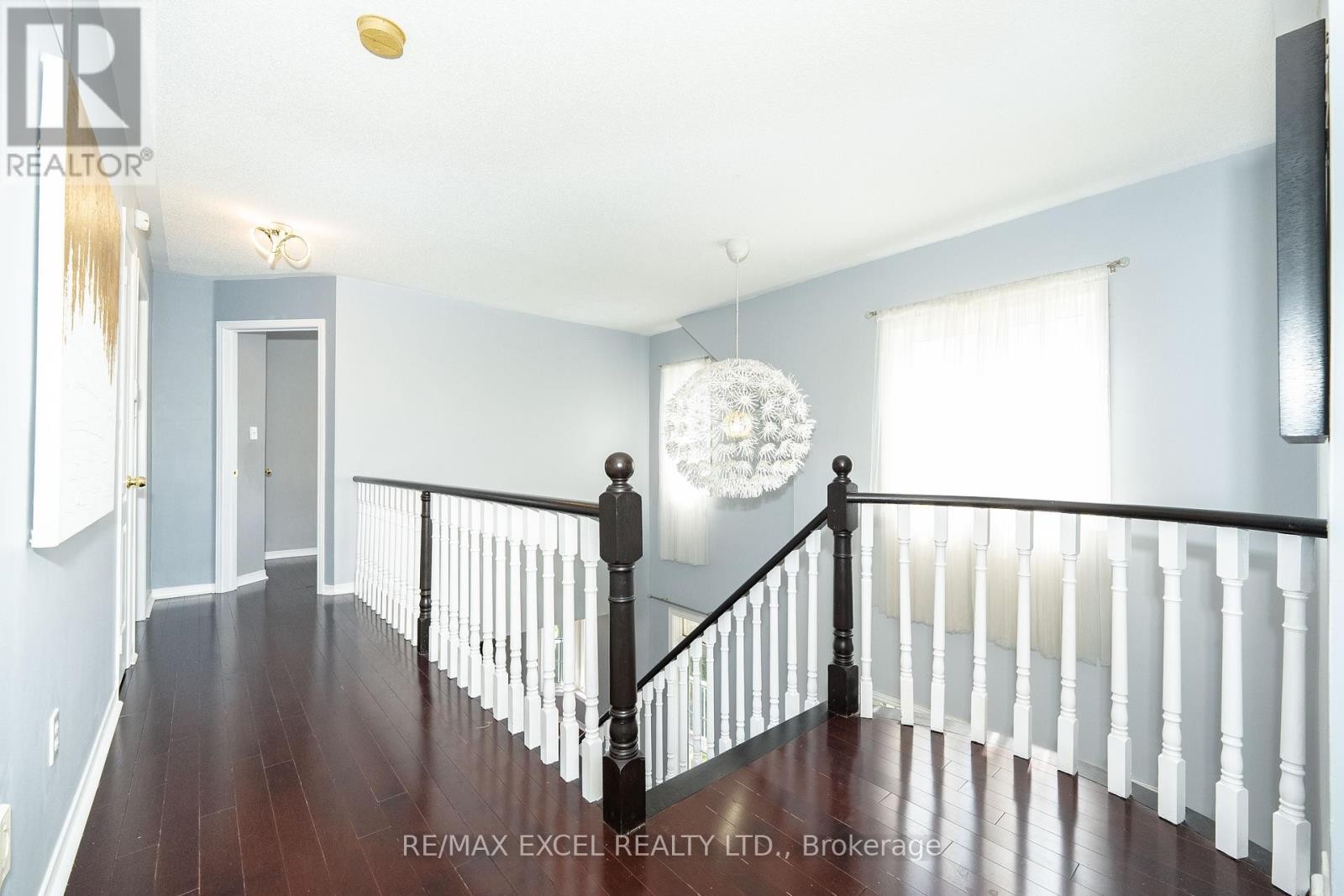 












2 GREENGAGE STREET

,
Markham (Greensborough),




Ontario
L6E1X9

