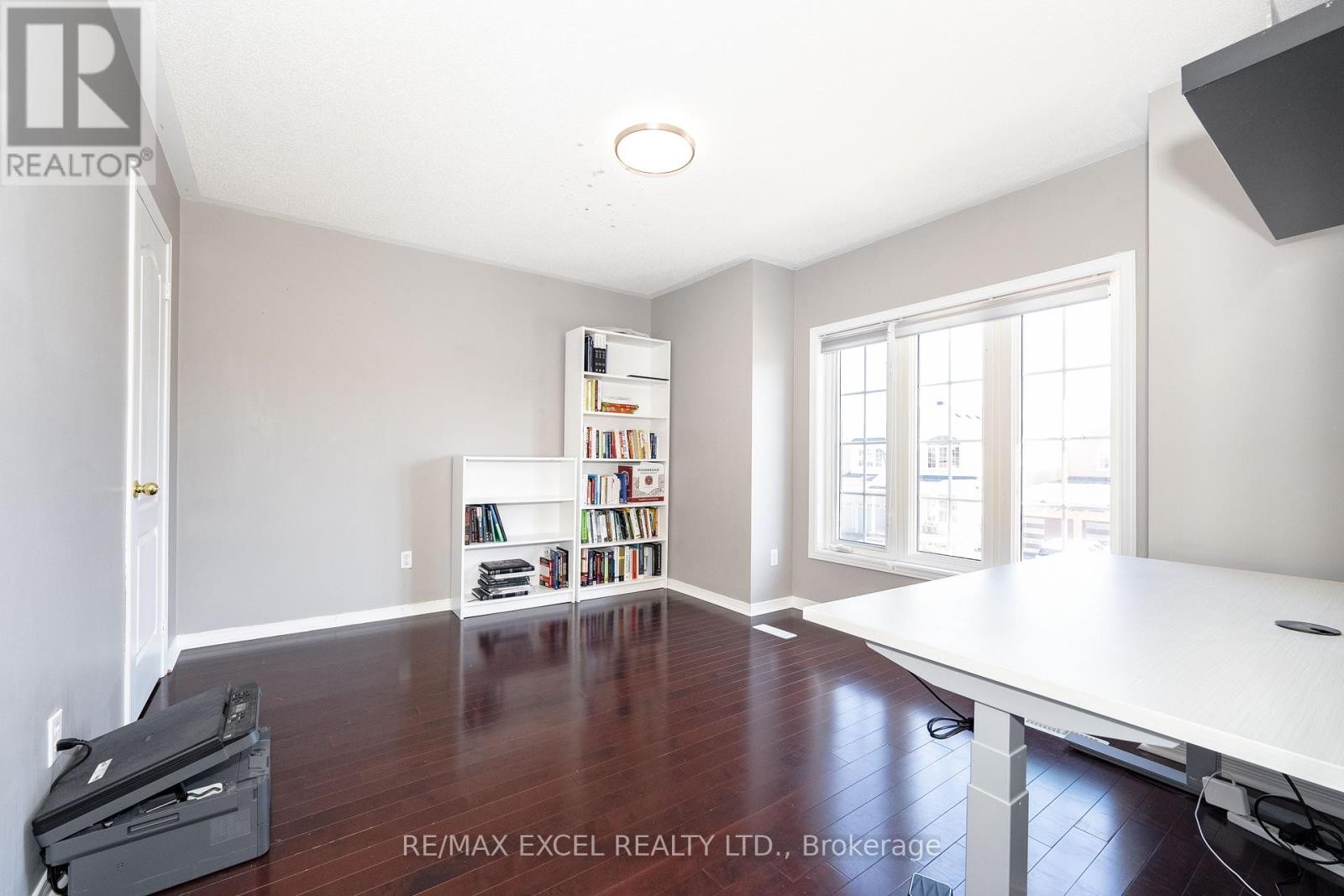 












2 GREENGAGE STREET

,
Markham (Greensborough),




Ontario
L6E1X9


