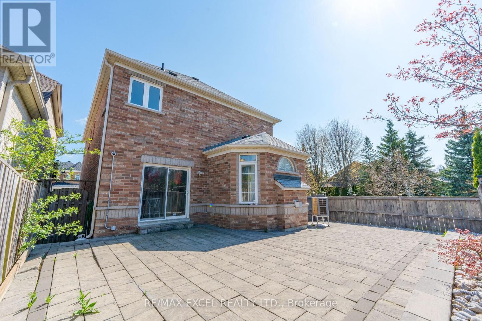 












2 GREENGAGE STREET

,
Markham (Greensborough),




Ontario
L6E1X9

