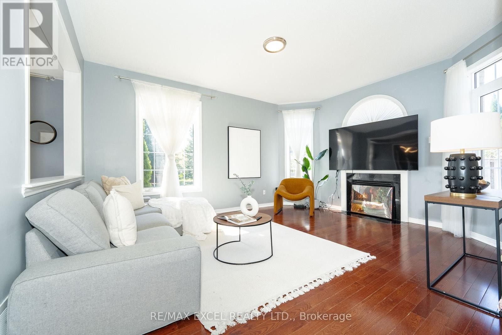 












2 GREENGAGE STREET

,
Markham (Greensborough),




Ontario
L6E1X9

