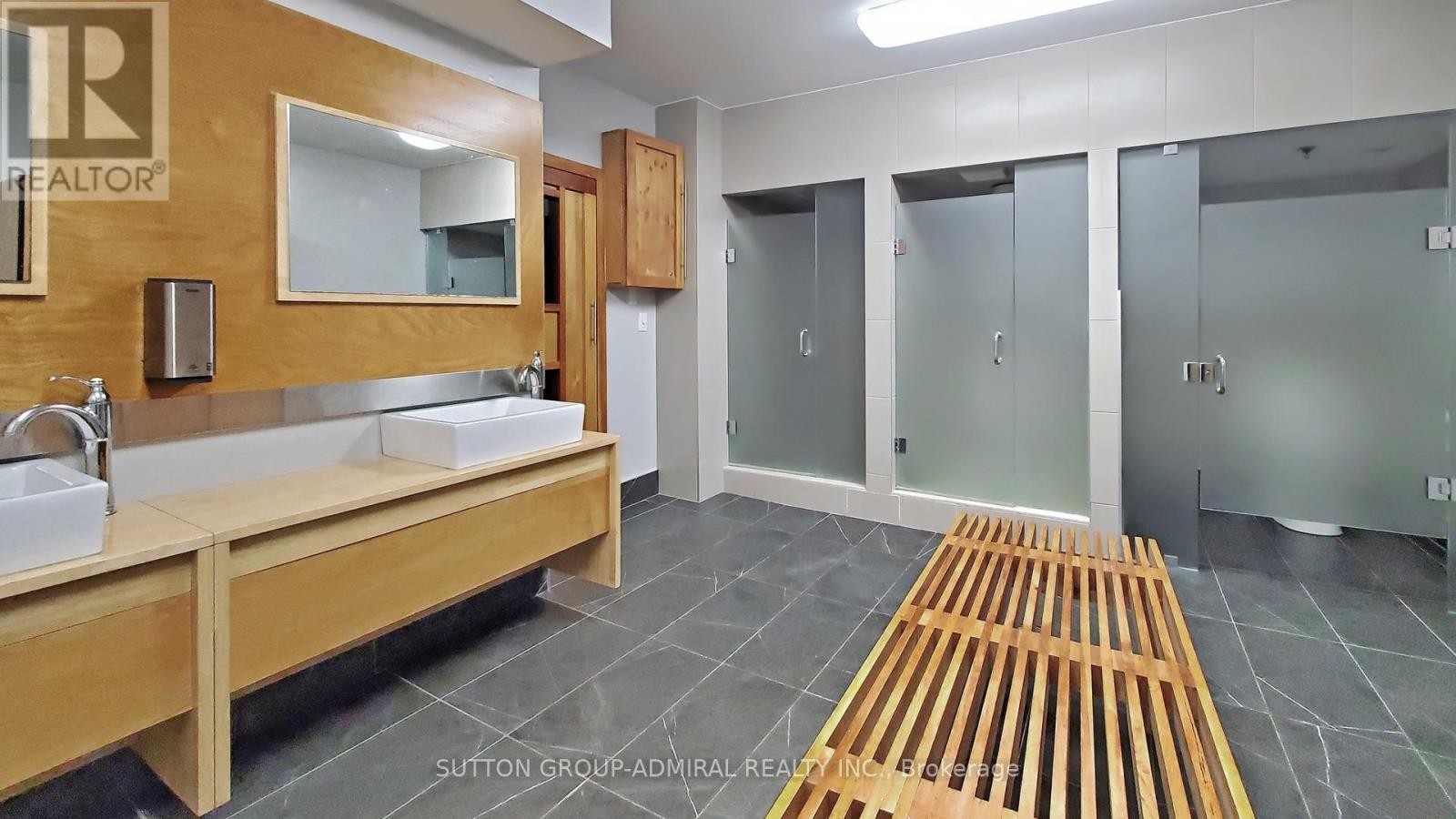 












410 - 175 CEDAR AVENUE

,
Richmond Hill (Harding),




Ontario
L4C9V3


