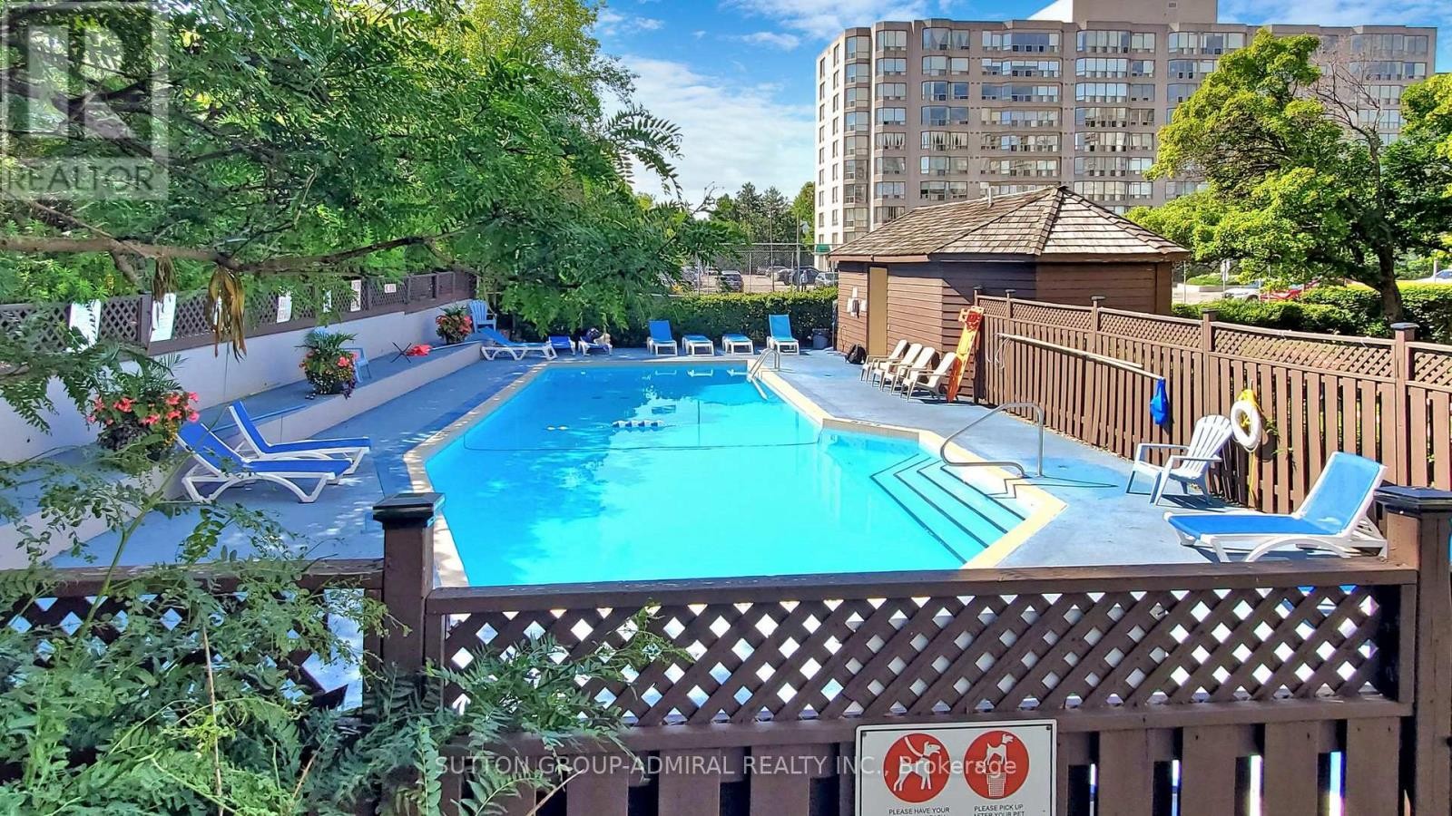 












410 - 175 CEDAR AVENUE

,
Richmond Hill (Harding),




Ontario
L4C9V3

