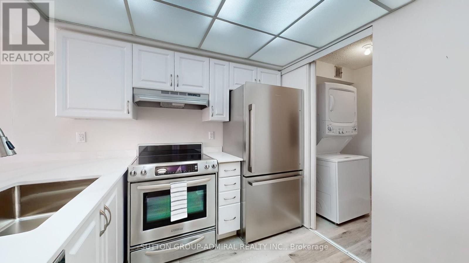 












410 - 175 CEDAR AVENUE

,
Richmond Hill (Harding),




Ontario
L4C9V3

