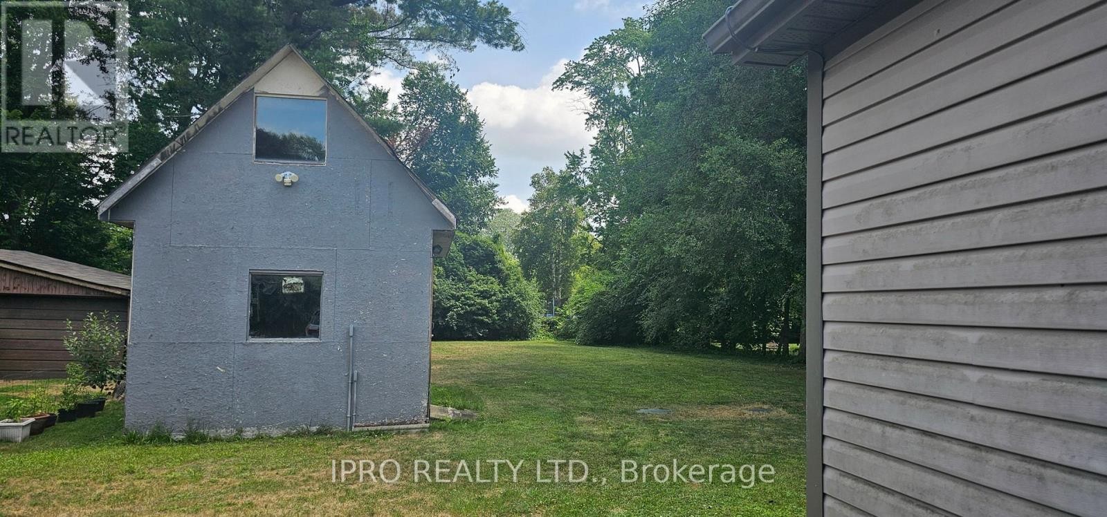 












29 PLEASANT AVENUE

,
East Gwillimbury (Holland Landing),




Ontario
L9N1J9

