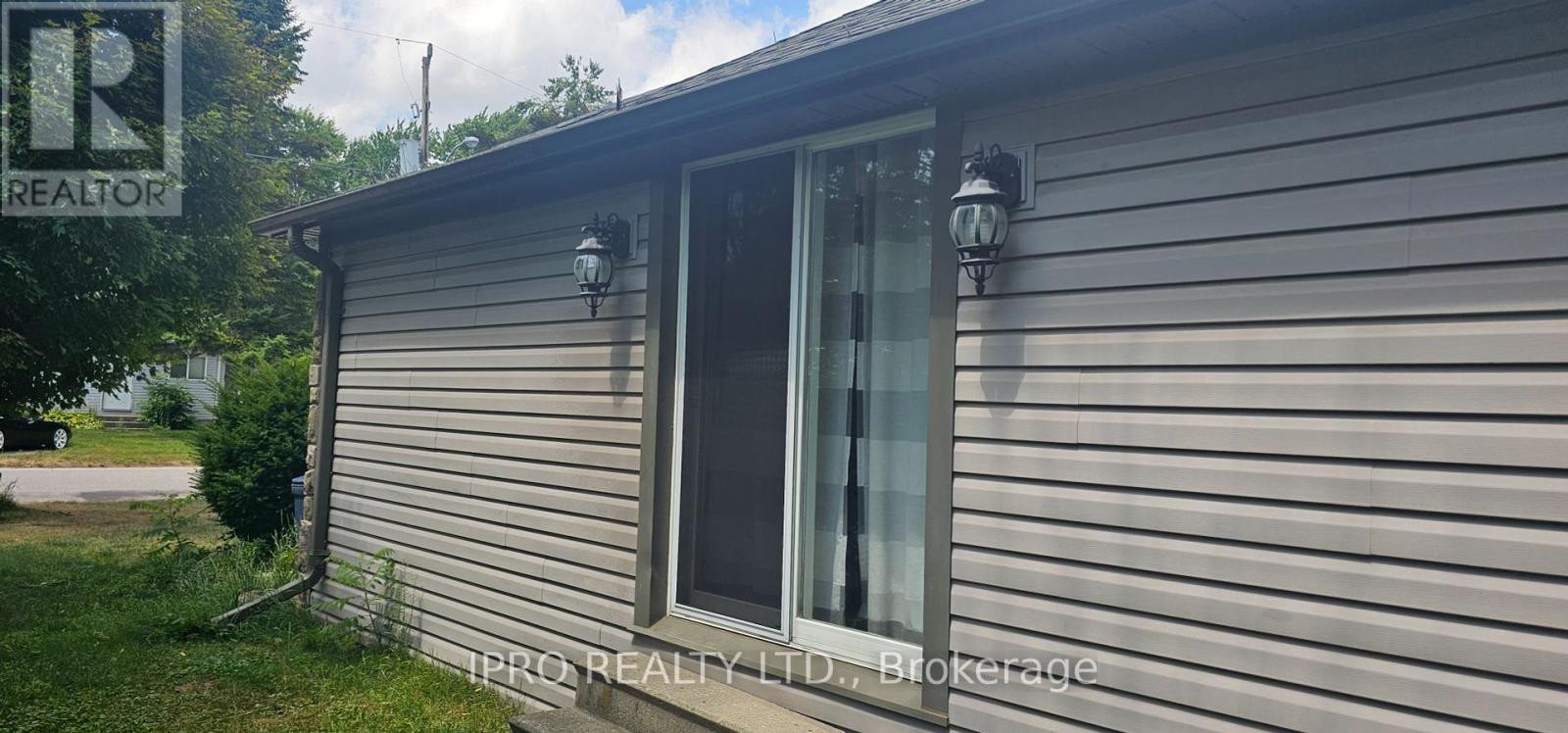 












29 PLEASANT AVENUE

,
East Gwillimbury (Holland Landing),




Ontario
L9N1J9

