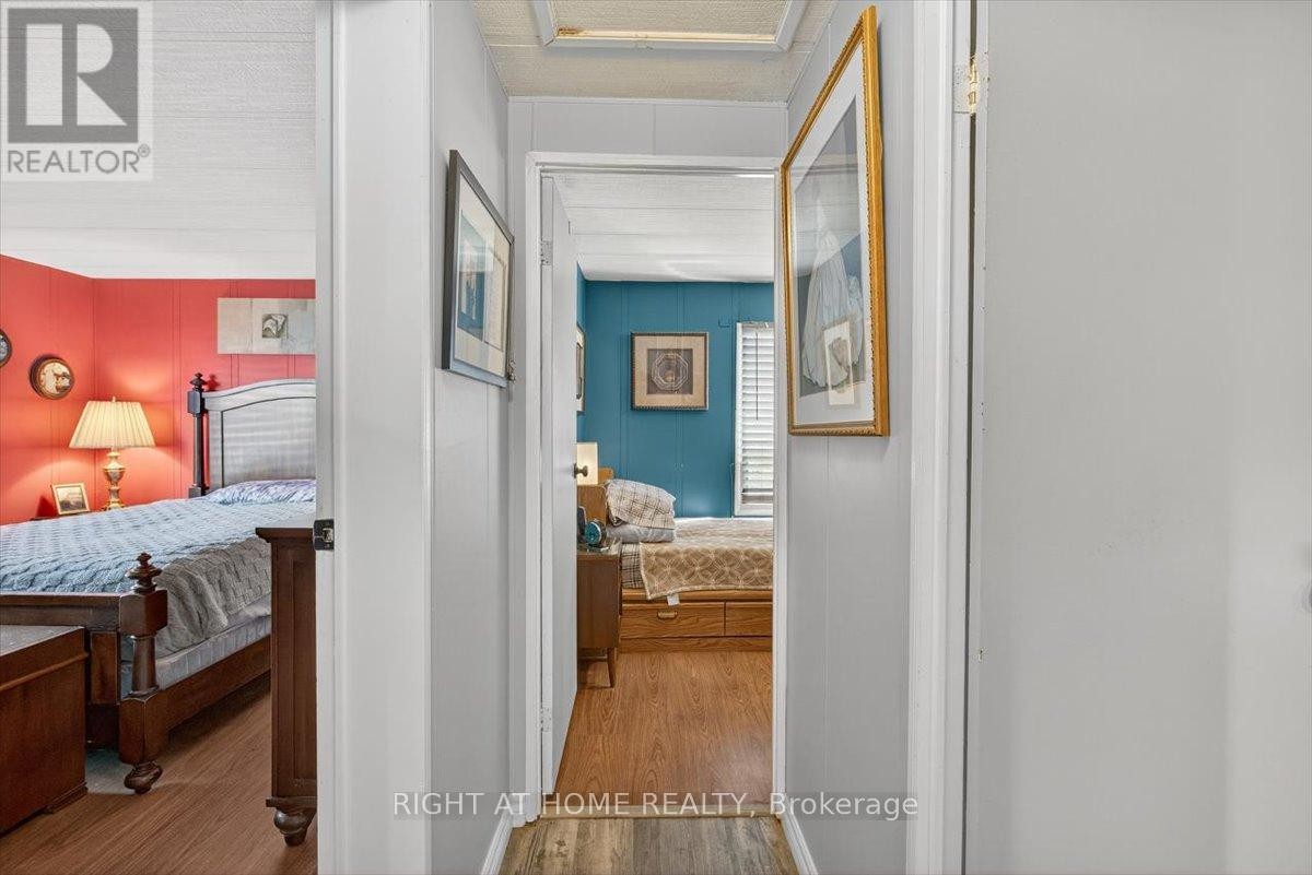 












45 LINDEN LANE

,
Innisfil,




Ontario
L9S1P2

