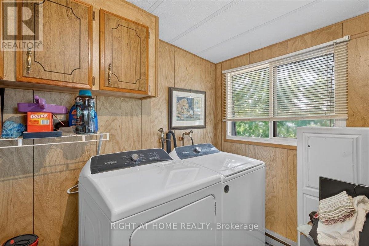 












45 LINDEN LANE

,
Innisfil,




Ontario
L9S1P2

