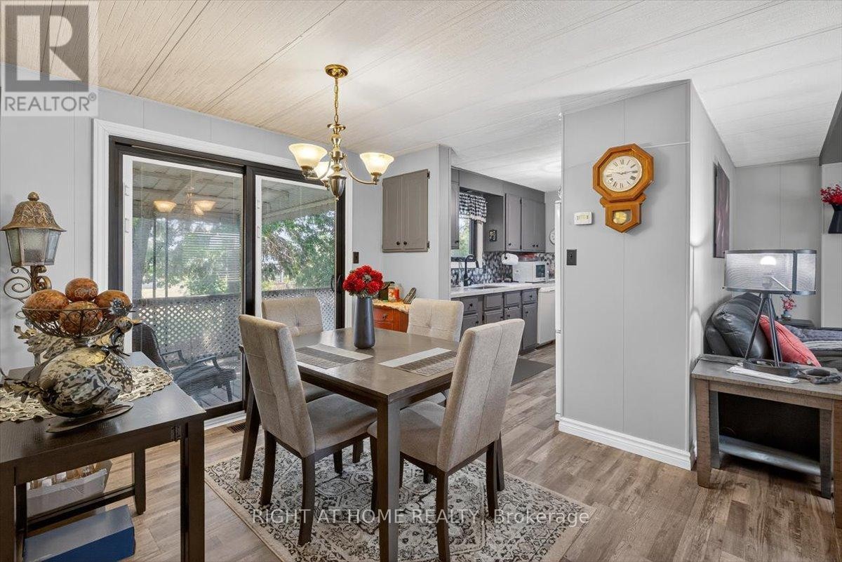 












45 LINDEN LANE

,
Innisfil,




Ontario
L9S1P2

