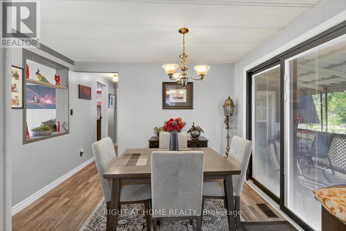 












45 LINDEN LANE

,
Innisfil,




Ontario
L9S1P2

