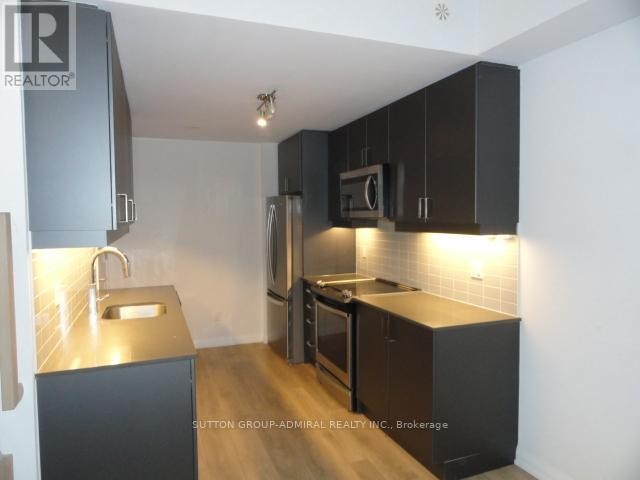 












3 - 1010 PORTAGE PARKWAY

,
Vaughan (Concord),




Ontario
L4K0K3


