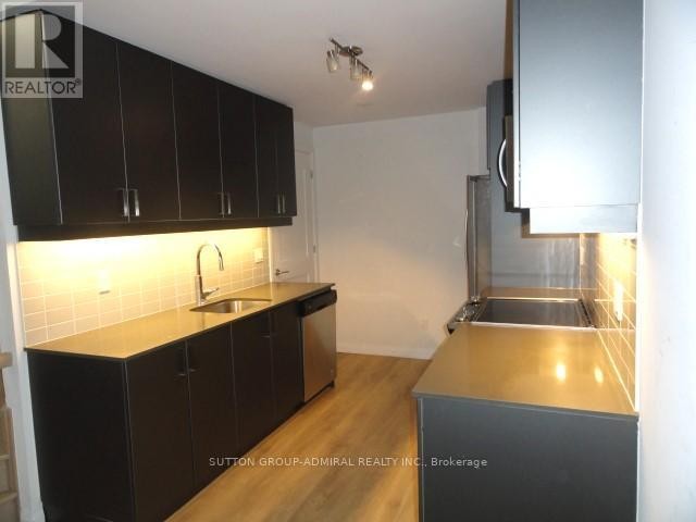 












3 - 1010 PORTAGE PARKWAY

,
Vaughan (Concord),




Ontario
L4K0K3

