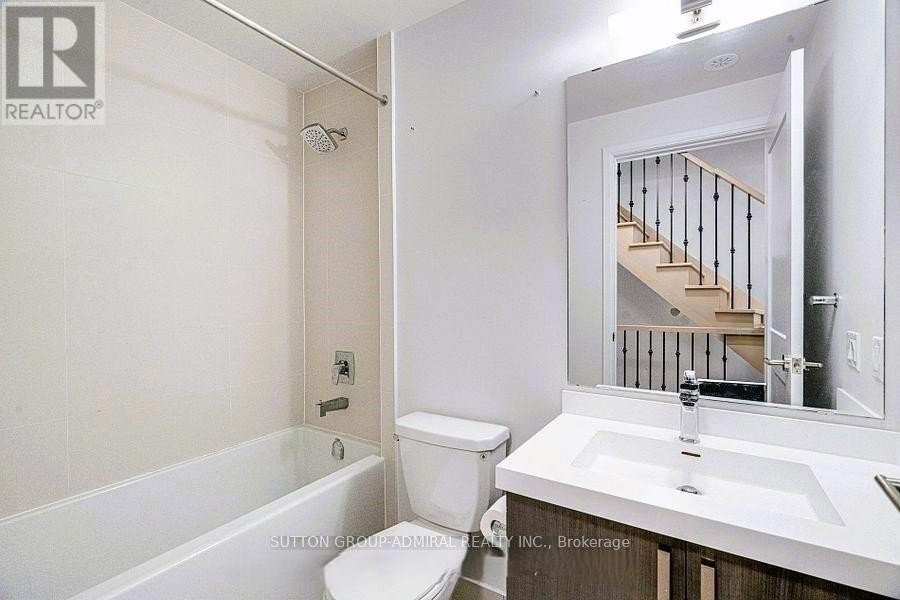 












3 - 1010 PORTAGE PARKWAY

,
Vaughan (Concord),




Ontario
L4K0K3

