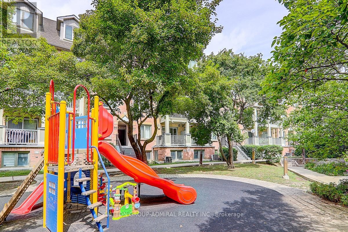 












838 - 75 WELDRICK ROAD E

,
Richmond Hill (Observatory),




Ontario
L4C0H9

