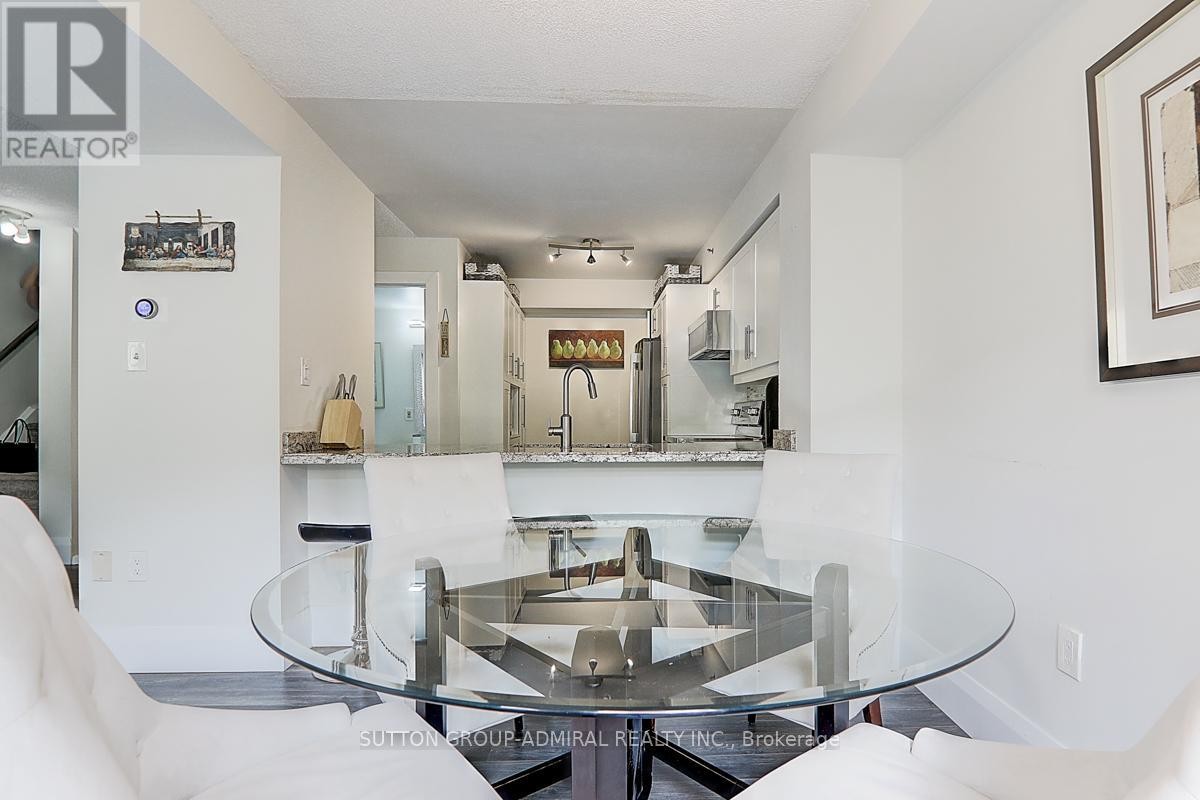 












838 - 75 WELDRICK ROAD E

,
Richmond Hill (Observatory),




Ontario
L4C0H9

