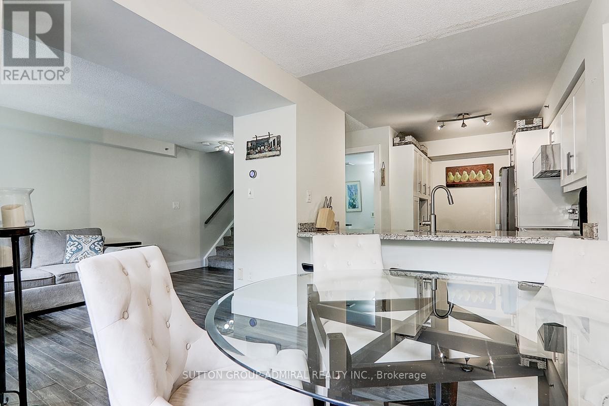 












838 - 75 WELDRICK ROAD E

,
Richmond Hill (Observatory),




Ontario
L4C0H9

