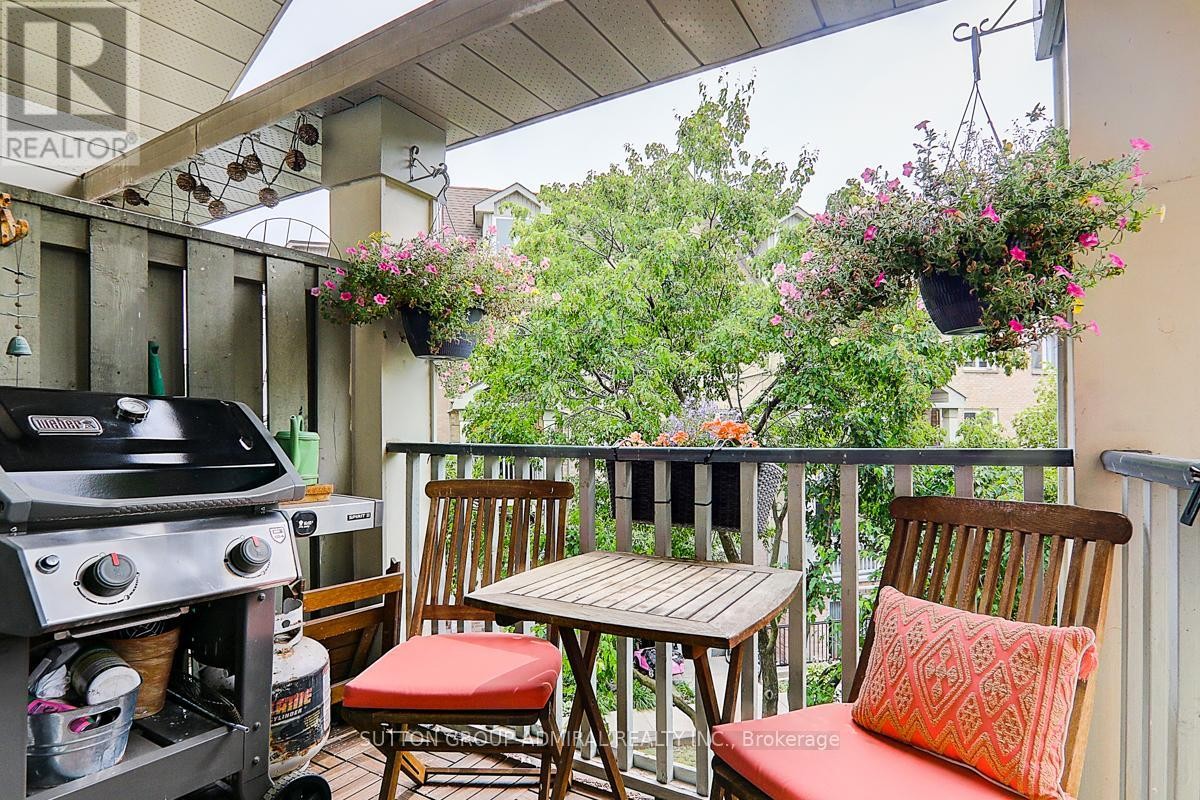 












838 - 75 WELDRICK ROAD E

,
Richmond Hill (Observatory),




Ontario
L4C0H9

