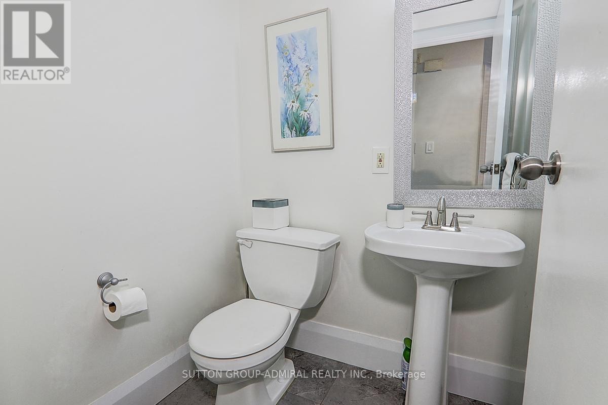 












838 - 75 WELDRICK ROAD E

,
Richmond Hill (Observatory),




Ontario
L4C0H9

