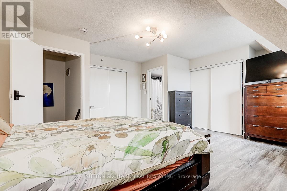












838 - 75 WELDRICK ROAD E

,
Richmond Hill (Observatory),




Ontario
L4C0H9

