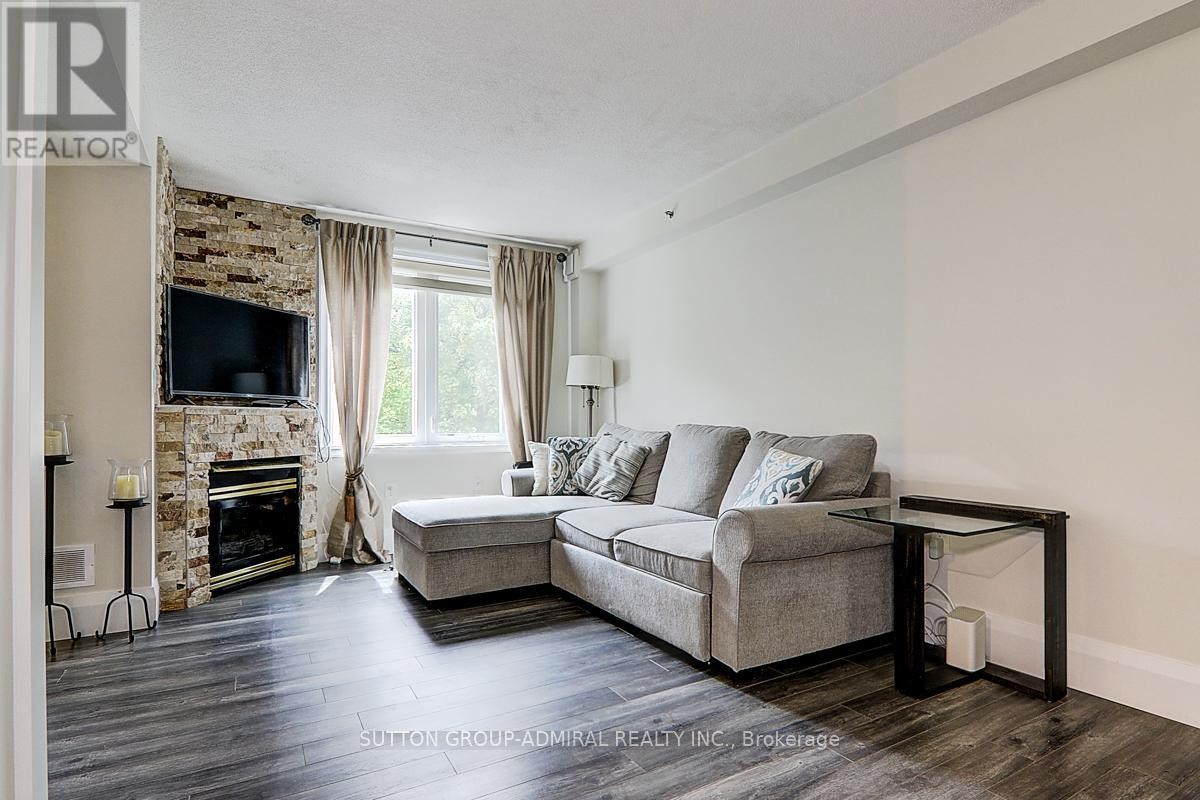 












838 - 75 WELDRICK ROAD E

,
Richmond Hill (Observatory),




Ontario
L4C0H9

