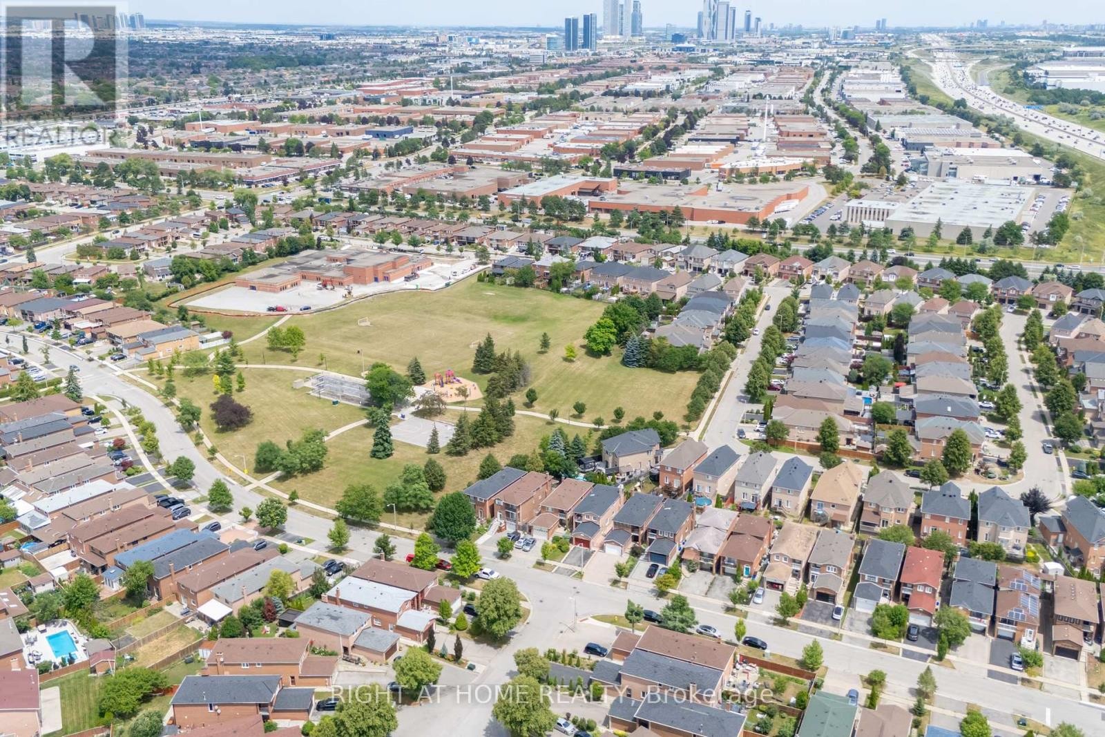 












259 TALL GRASS TRAIL

,
Vaughan (East Woodbridge),




Ontario
L4L3P7

