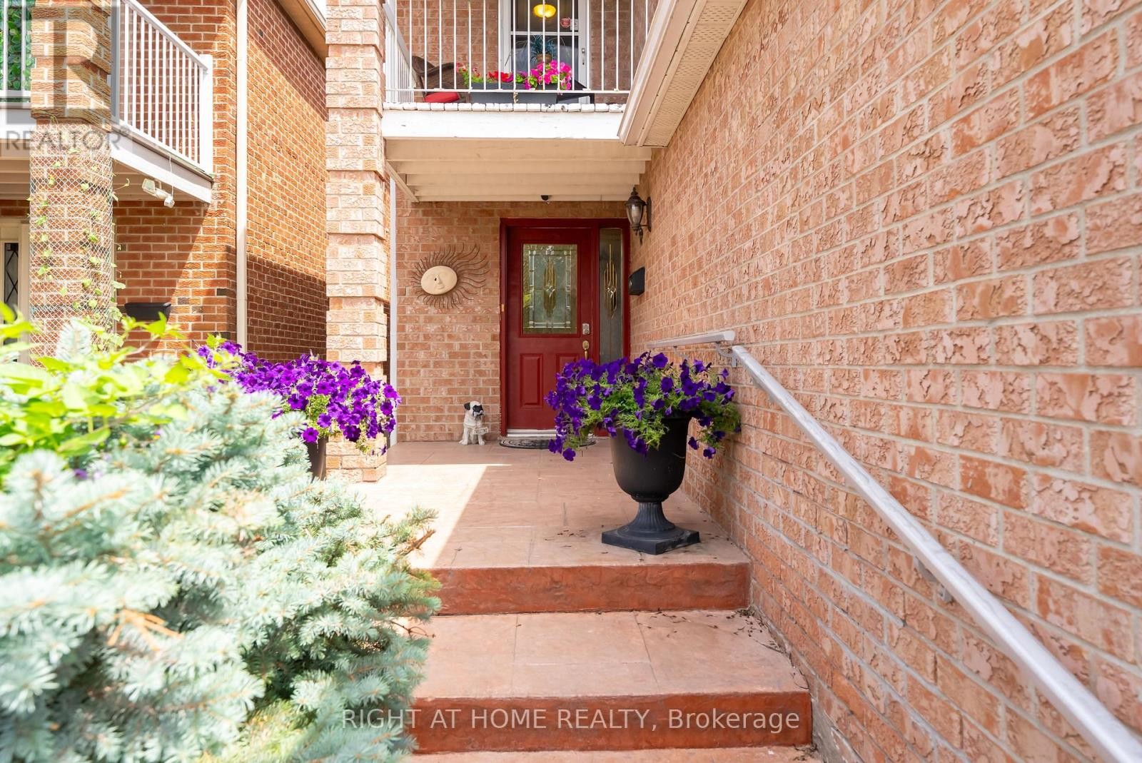 












259 TALL GRASS TRAIL

,
Vaughan (East Woodbridge),




Ontario
L4L3P7


