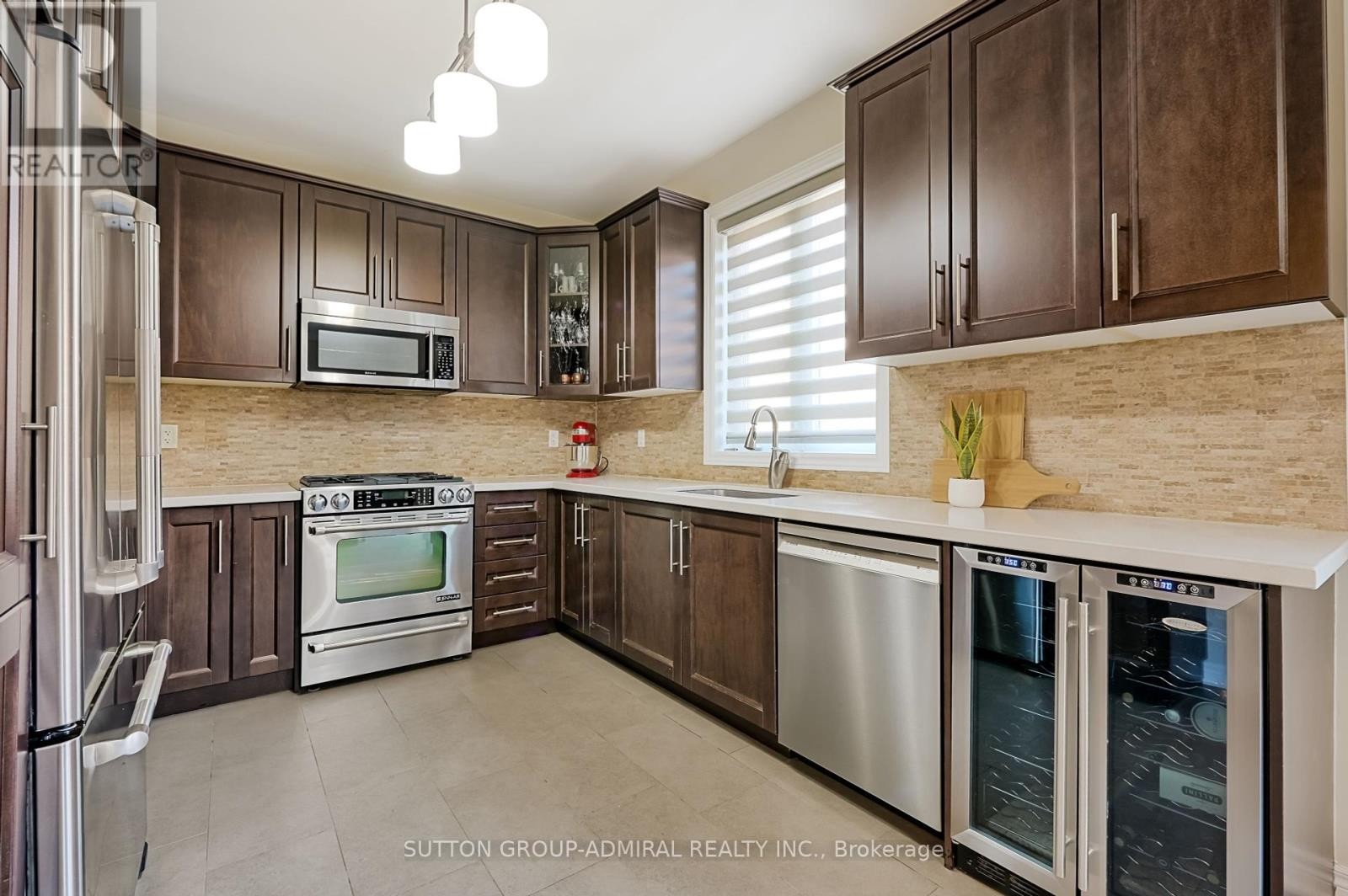 












48 TERME AVENUE

,
Vaughan (Vellore Village),




Ontario
L4H0R7

