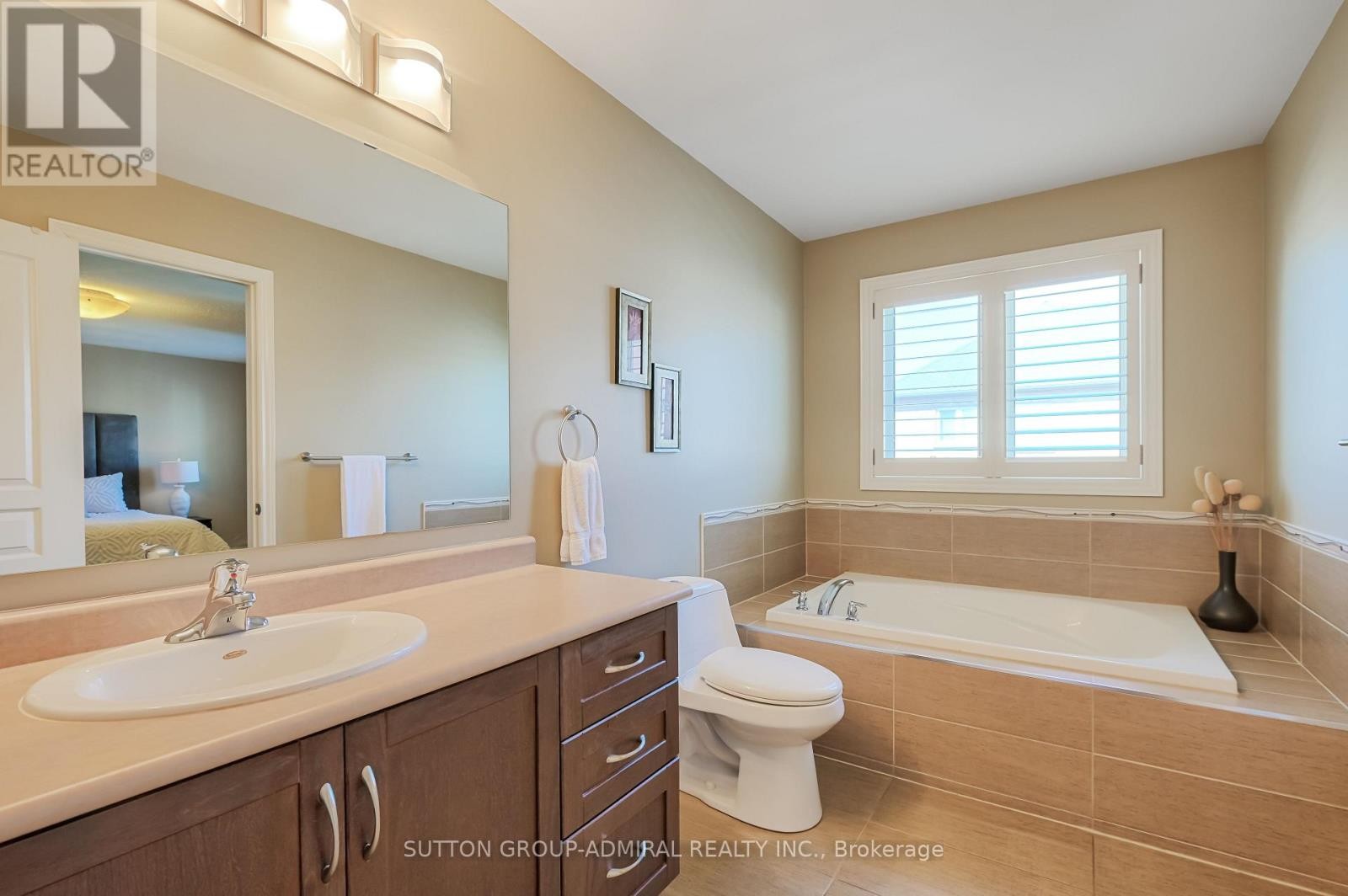 












48 TERME AVENUE

,
Vaughan (Vellore Village),




Ontario
L4H0R7

