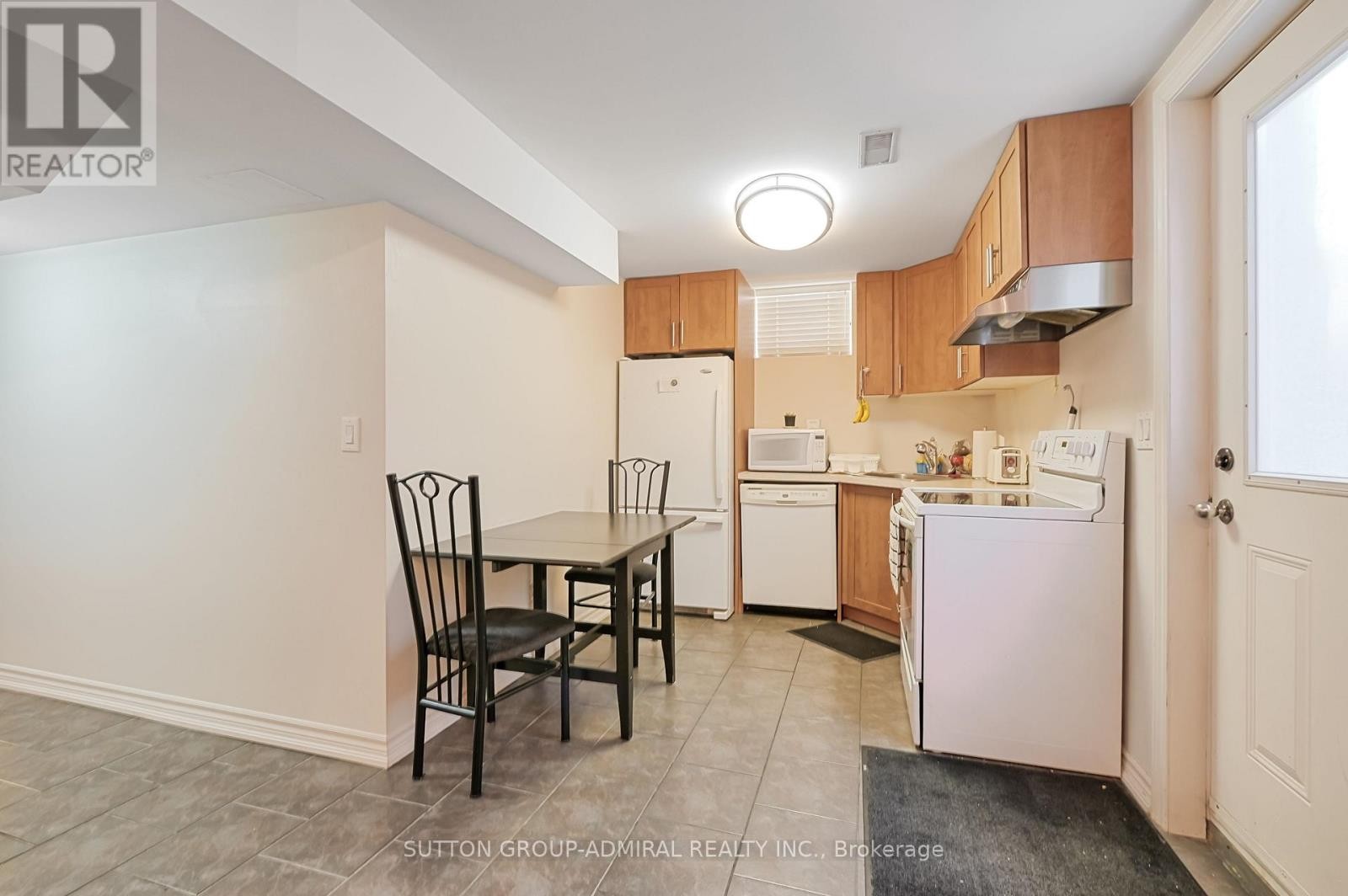












48 TERME AVENUE

,
Vaughan (Vellore Village),




Ontario
L4H0R7

