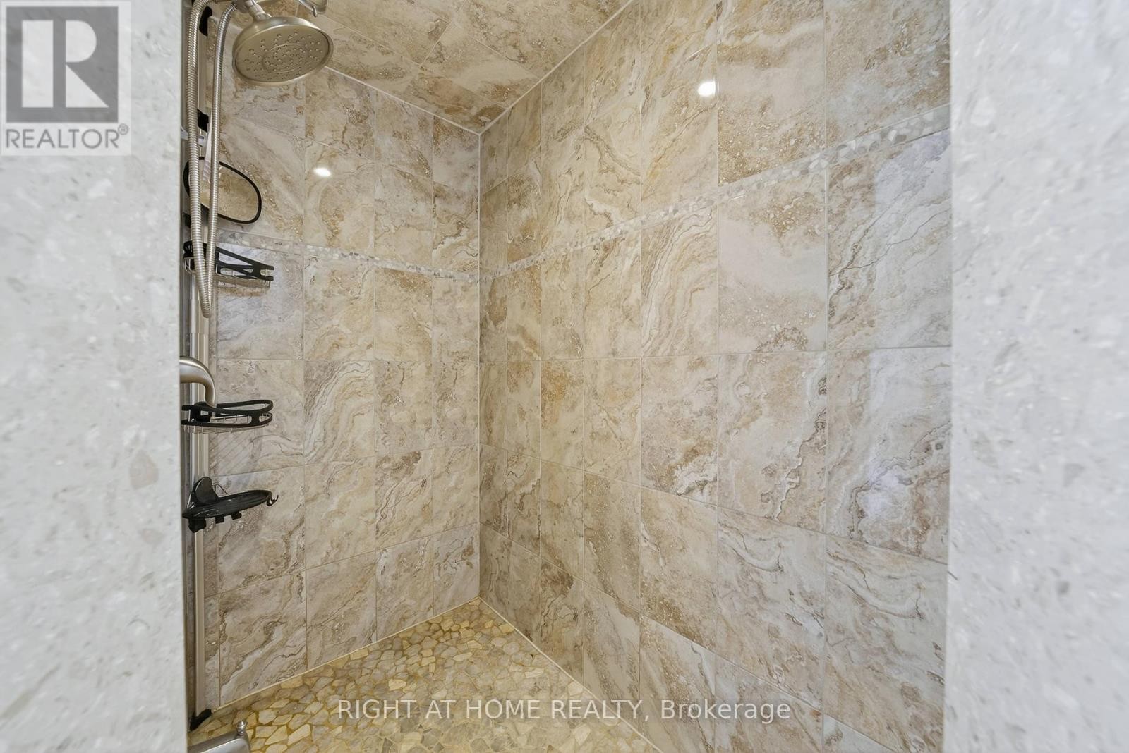












3500 CRESCENT HARBOUR ROAD

,
Innisfil,




Ontario
L9S2Y8

