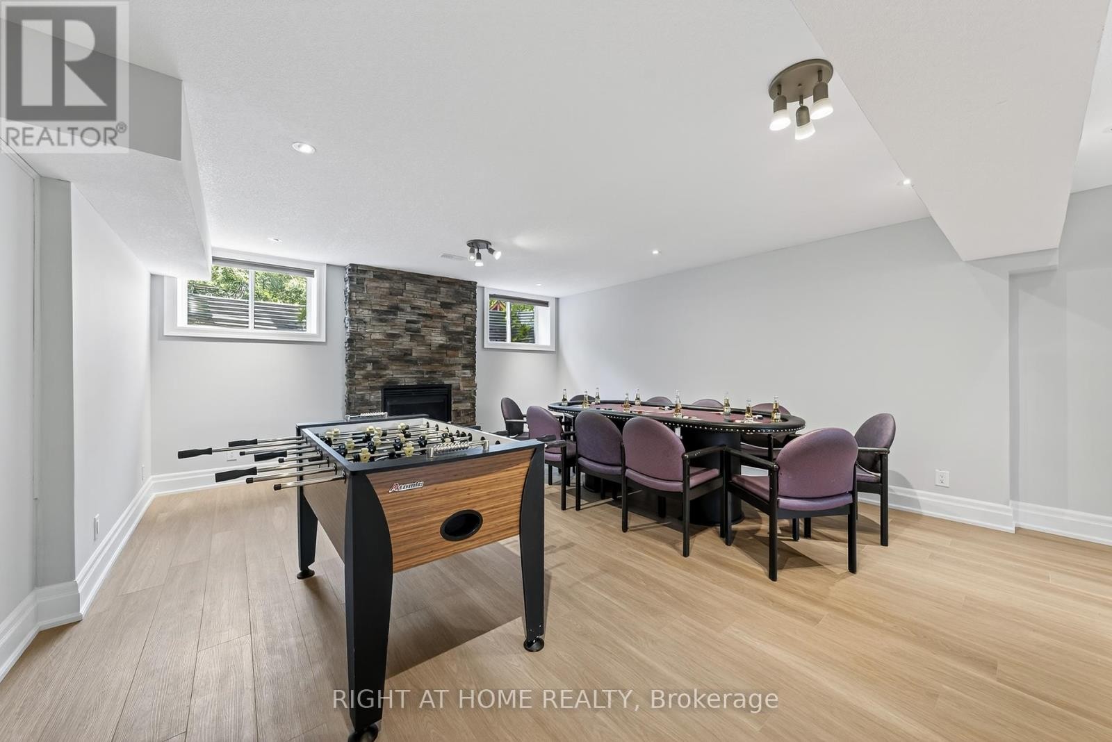 












3500 CRESCENT HARBOUR ROAD

,
Innisfil,




Ontario
L9S2Y8


