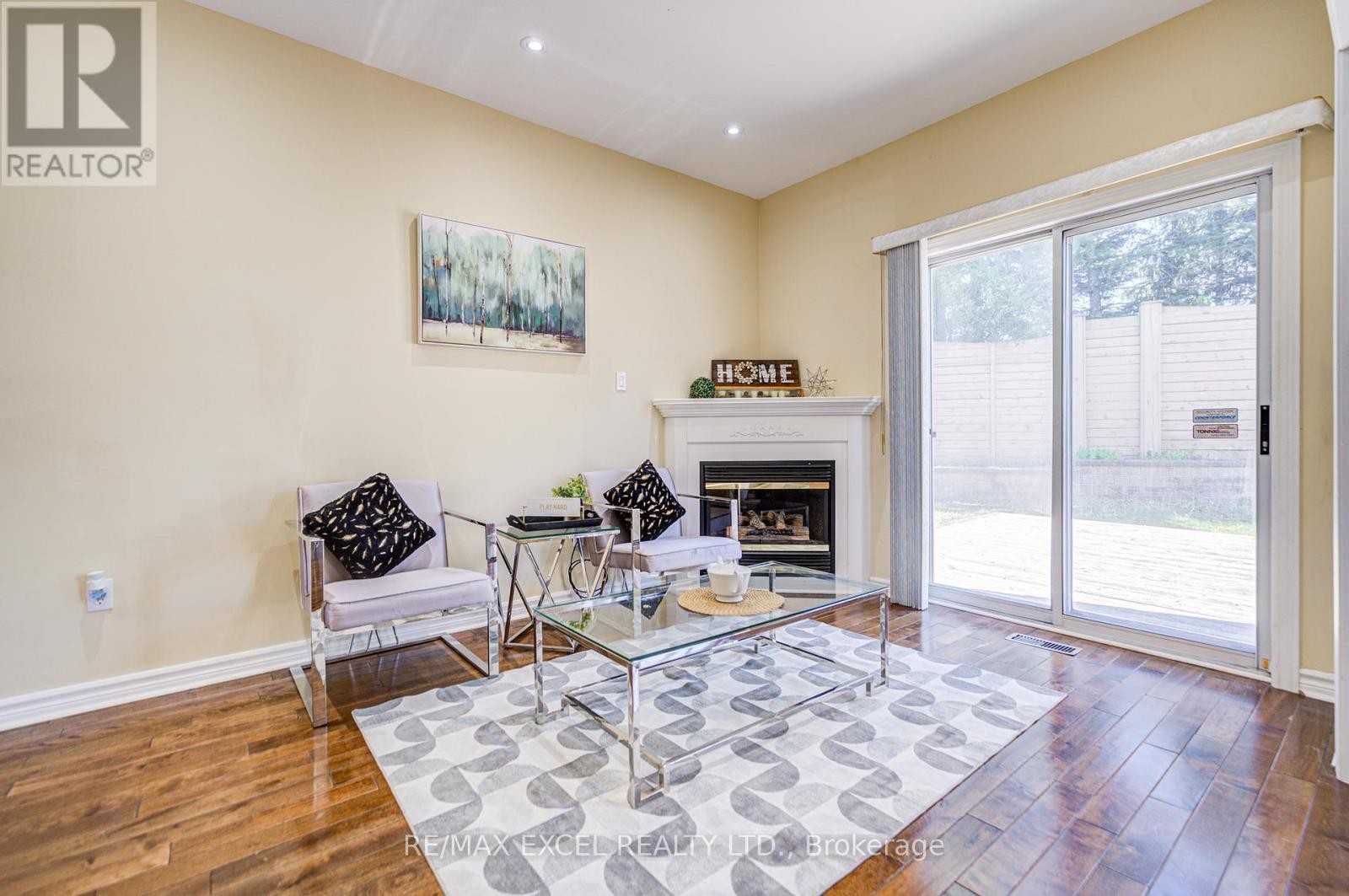 












263 MILLIKEN MEADOWS DRIVE

,
Markham (Milliken Mills West),




Ontario
L3R0W2

