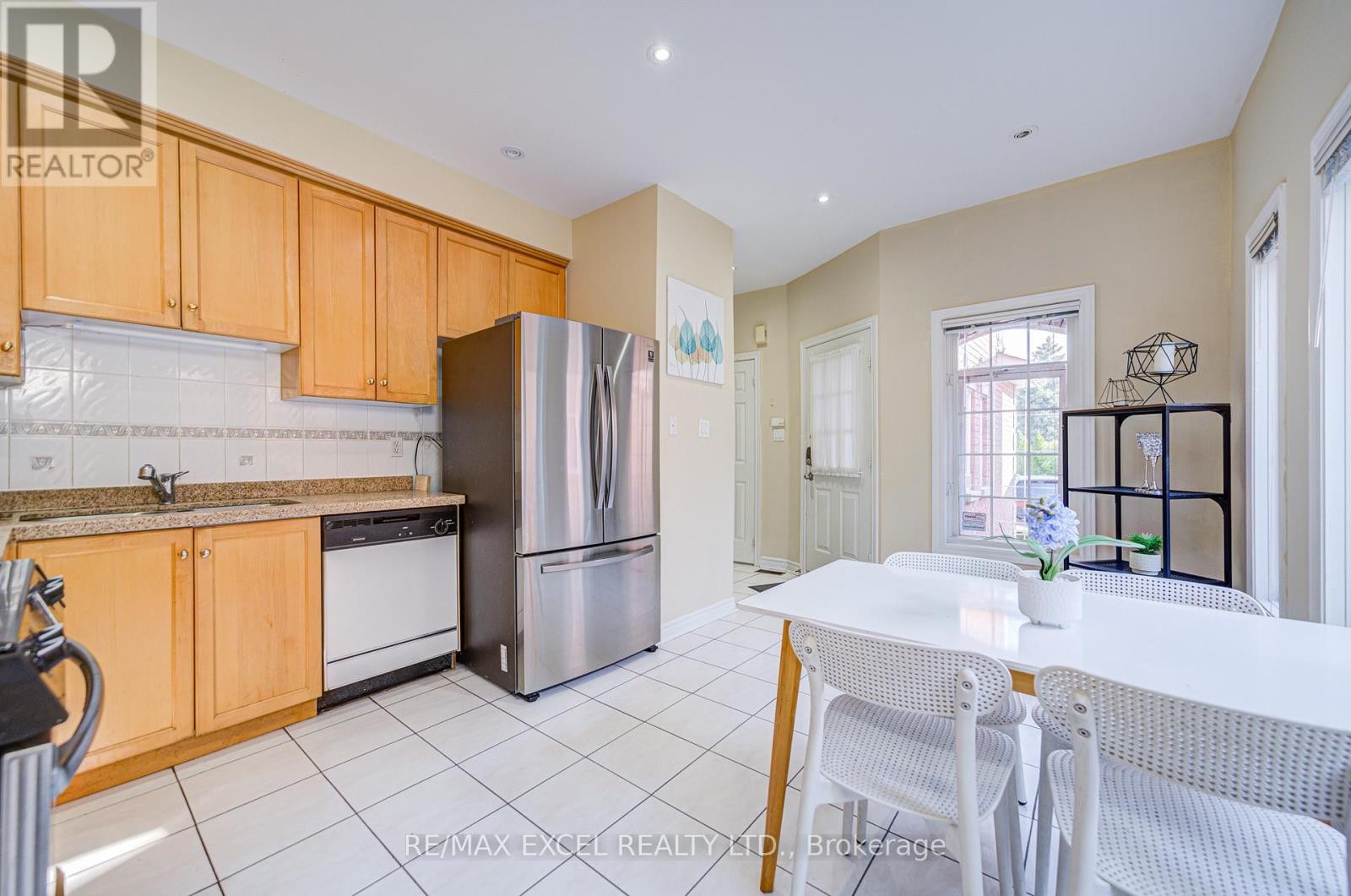












263 MILLIKEN MEADOWS DRIVE

,
Markham (Milliken Mills West),




Ontario
L3R0W2

