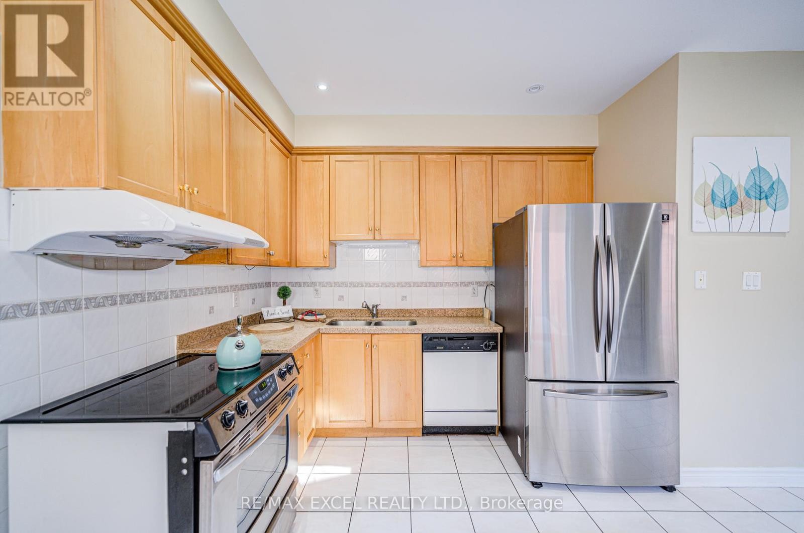 












263 MILLIKEN MEADOWS DRIVE

,
Markham (Milliken Mills West),




Ontario
L3R0W2

