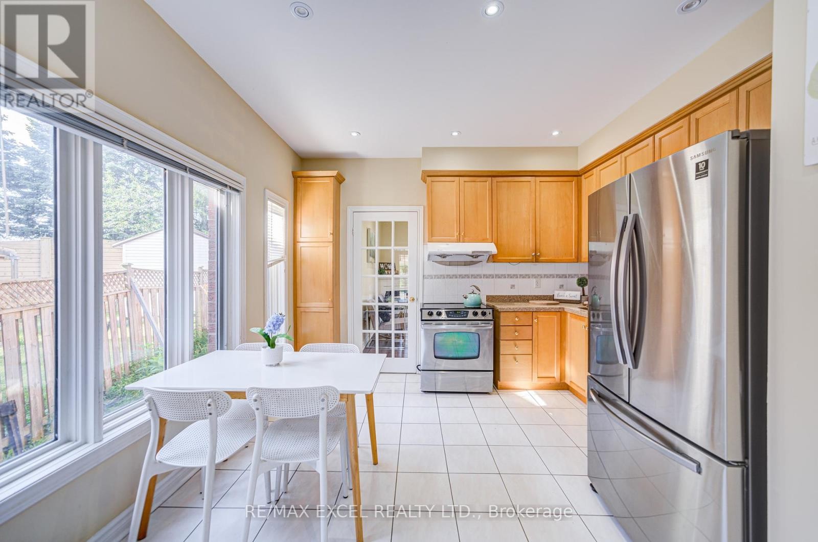












263 MILLIKEN MEADOWS DRIVE

,
Markham (Milliken Mills West),




Ontario
L3R0W2

