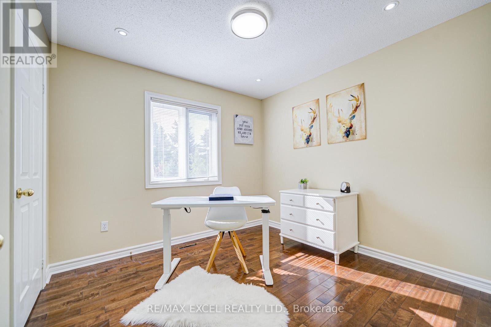












263 MILLIKEN MEADOWS DRIVE

,
Markham (Milliken Mills West),




Ontario
L3R0W2

