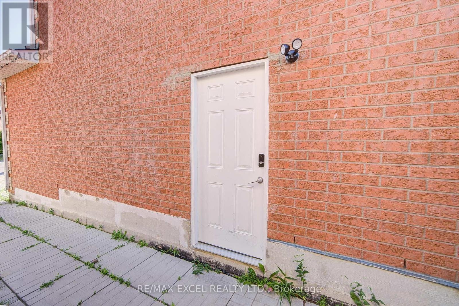 












263 MILLIKEN MEADOWS DRIVE

,
Markham (Milliken Mills West),




Ontario
L3R0W2

