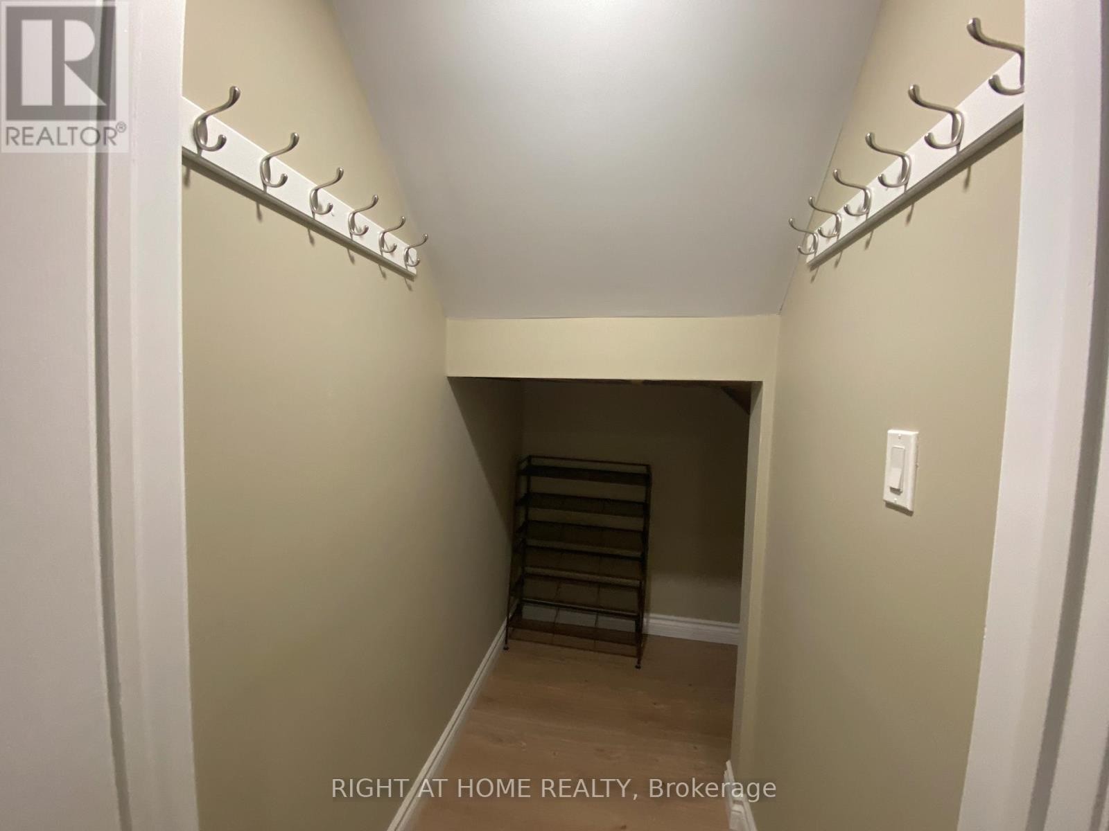 












BSMT - 22 THATCHER CRESCENT

,
East Gwillimbury,




Ontario
L9N0B8

