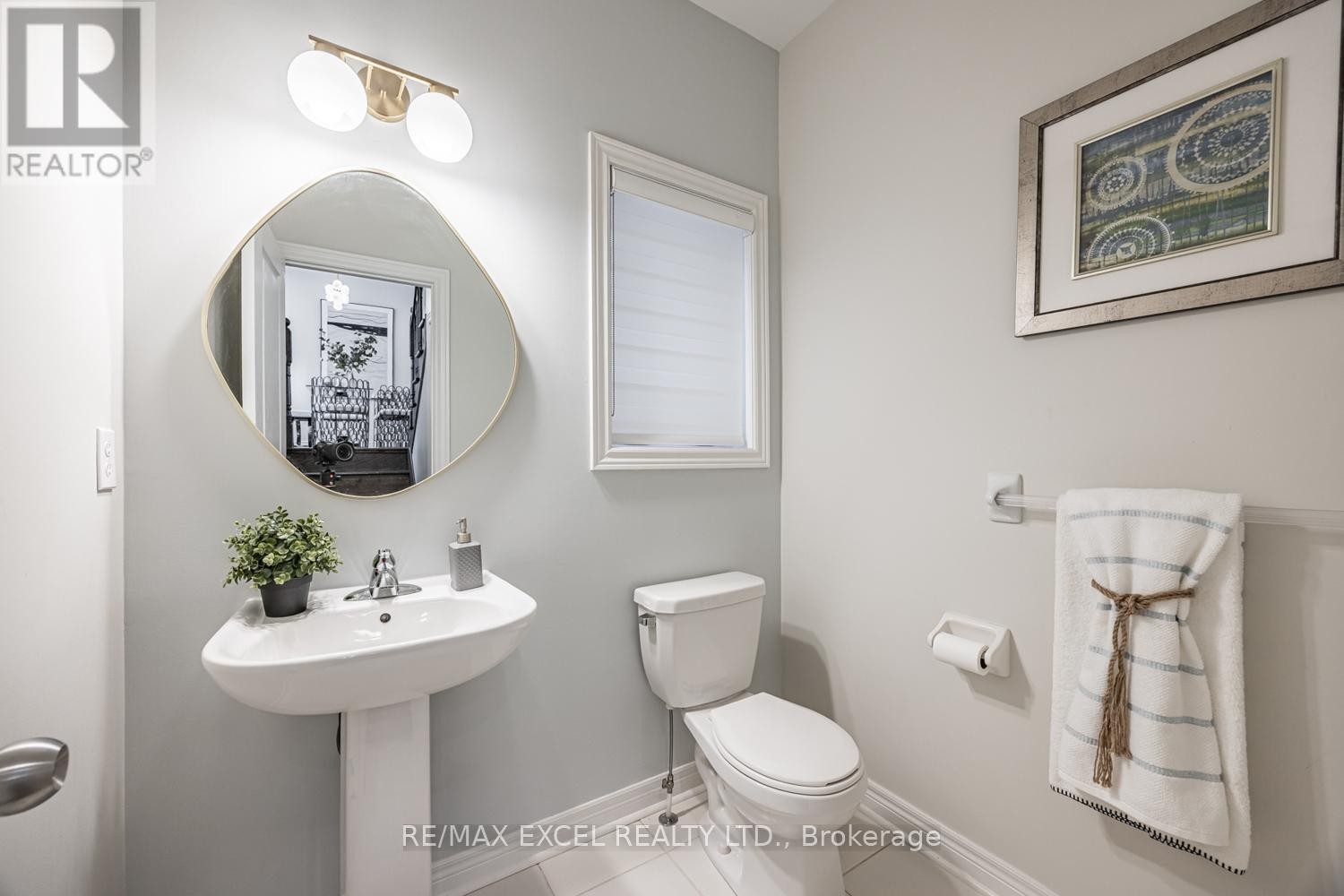 












77 SUNNYSIDE HILL ROAD

,
Markham (Cornell),




Ontario
L6B0Z8

