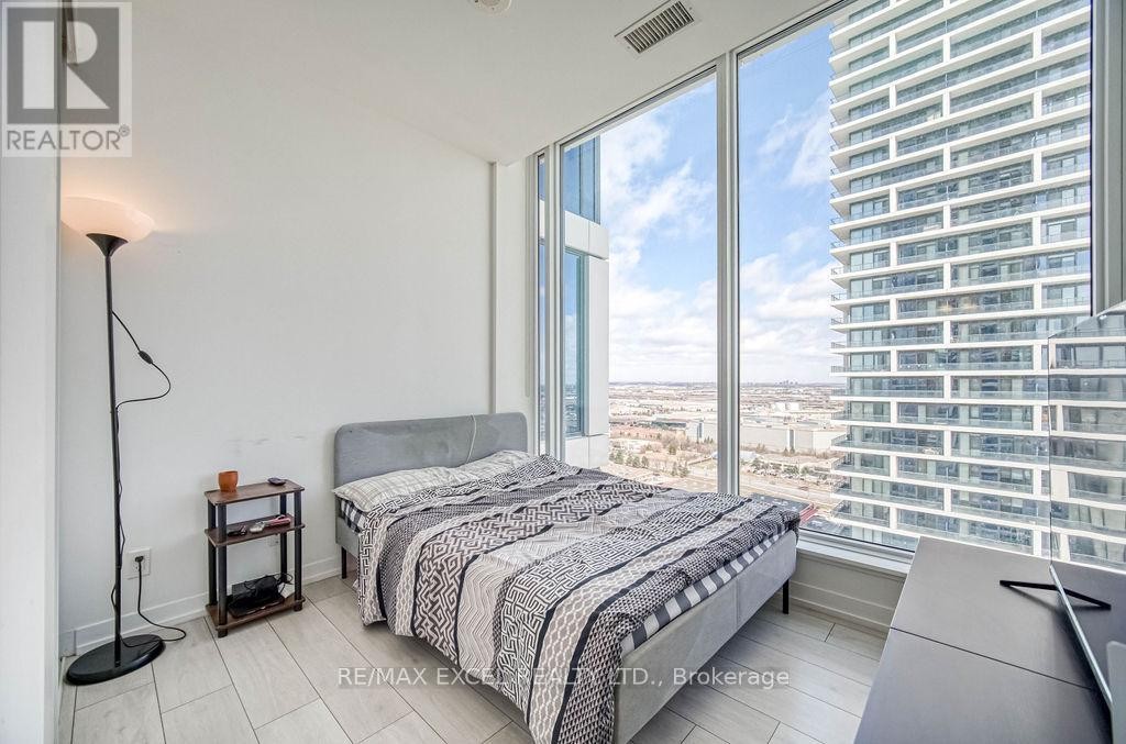 












2803 - 898 PORTAGE PARKWAY

,
Vaughan (Vaughan Corporate Centre),




Ontario
L4K0J6

