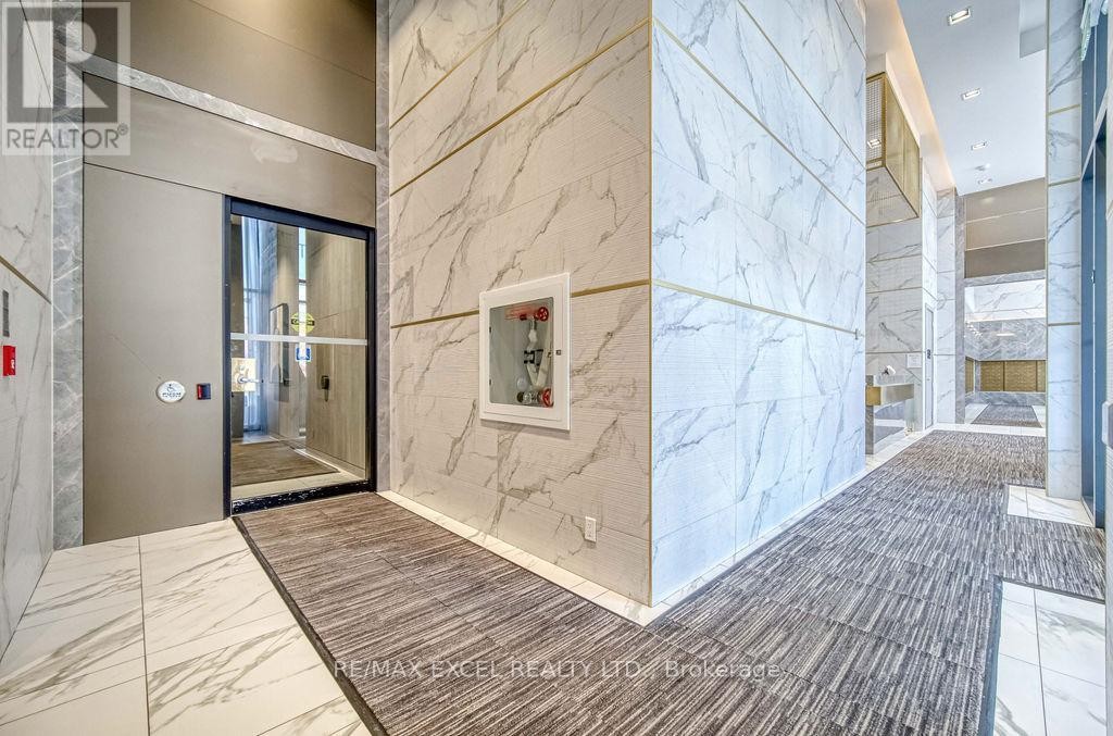 












2803 - 898 PORTAGE PARKWAY

,
Vaughan (Vaughan Corporate Centre),




Ontario
L4K0J6

