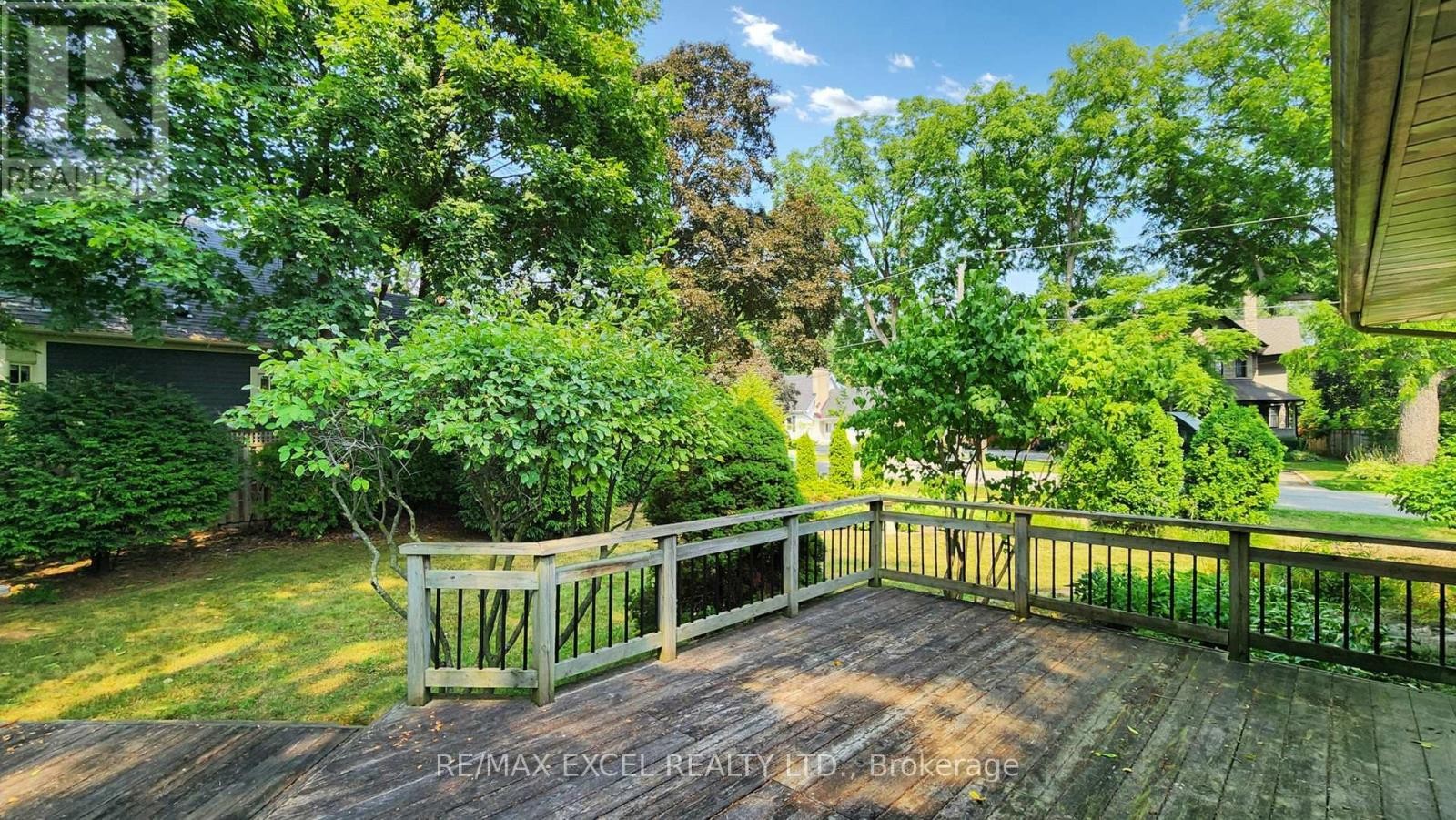 












4 ORCHARD STREET

,
Markham (Old Markham Village),




Ontario
L3P2T1


