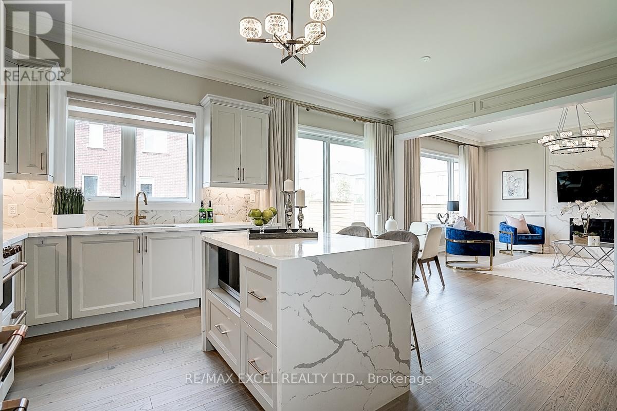 












137 PINE HILL CRESCENT

,
Aurora (Aurora Estates),




Ontario
L4G3X9

