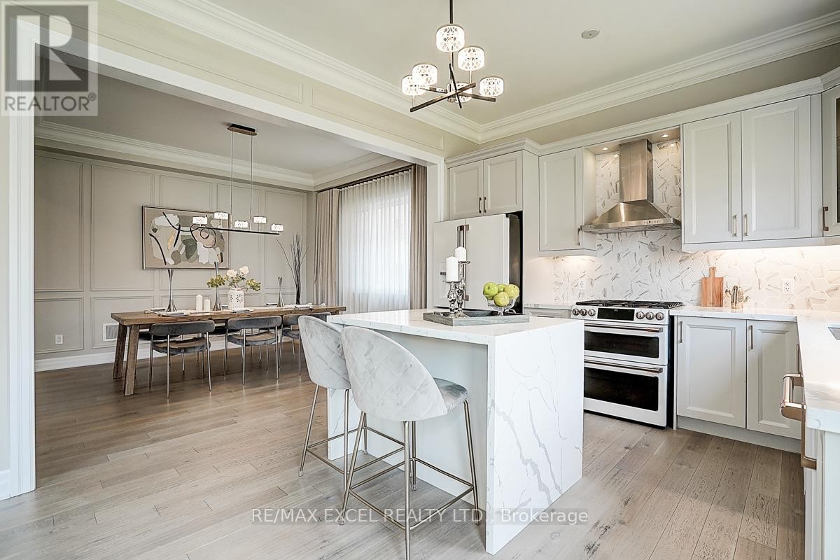












137 PINE HILL CRESCENT

,
Aurora (Aurora Estates),




Ontario
L4G3X9

