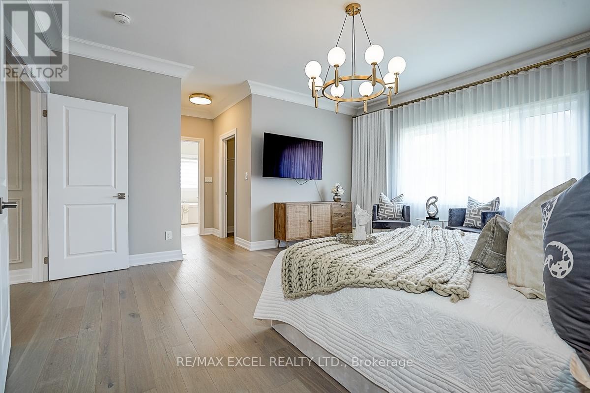 












137 PINE HILL CRESCENT

,
Aurora (Aurora Estates),




Ontario
L4G3X9

