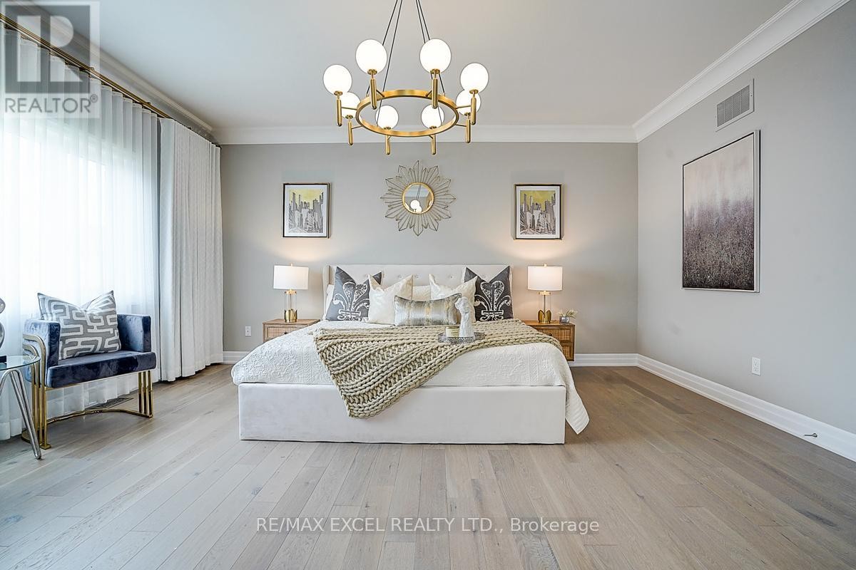 












137 PINE HILL CRESCENT

,
Aurora (Aurora Estates),




Ontario
L4G3X9

