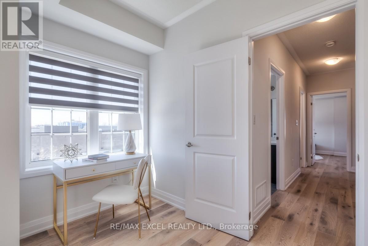 












6 MAYBANK LANE

,
Whitchurch-Stouffville (Stouffville),




Ontario
L4A4X7

